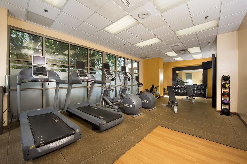 Embassy Suites Newark - Wilmington/South Екстер'єр фото