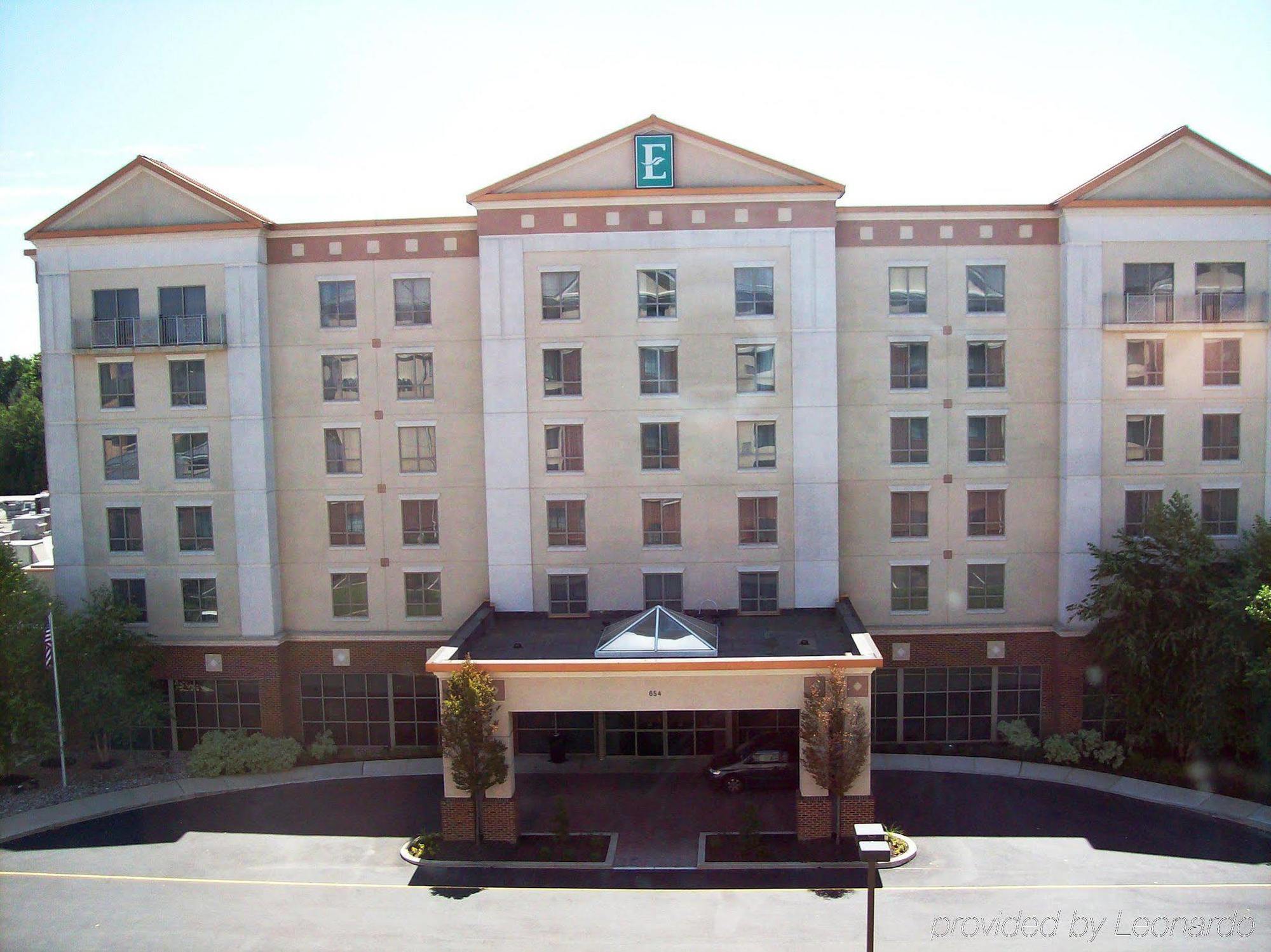 Embassy Suites Newark - Wilmington/South Екстер'єр фото